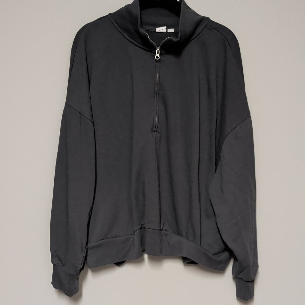GAP Charcoal Quarter Zip Sweatshirt